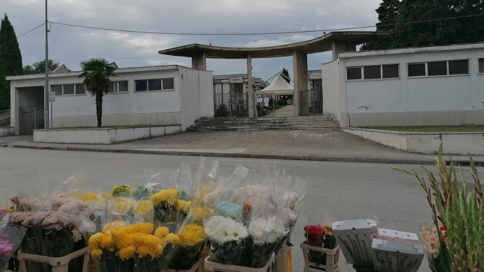 commemorazione defunti orario continuato al cimitero di grottaminarda