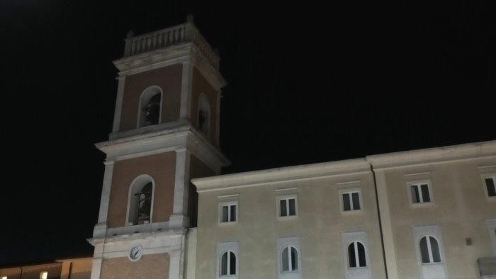 ariano rubava gioielli e oro nella curia vescovile arrestata una suora