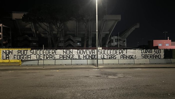 foto salernitana cordoglio per la tragica morte dei tre ultras di foggia