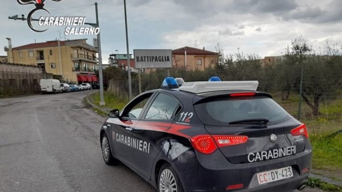 battipaglia controlli dei carabinieri multati gli automobilisti al cellulare