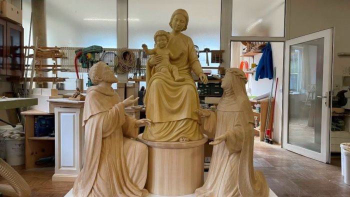 avellino si inaugura il nuovo gruppo scultoreo della madonna del rosario