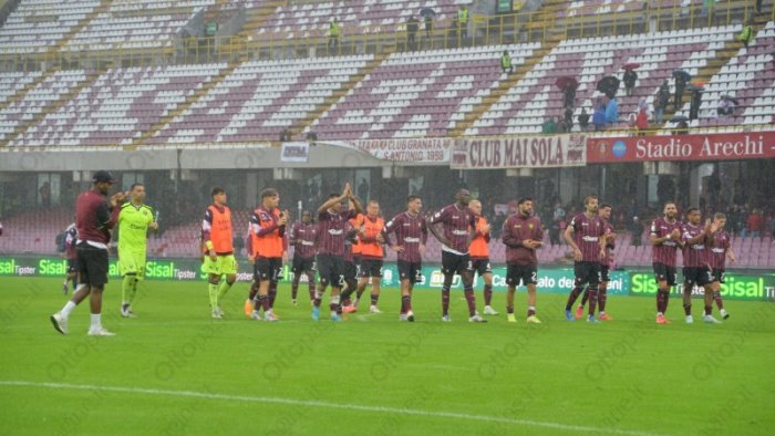 salernitana ora e mal di gol e all arechi non si vince da un mese