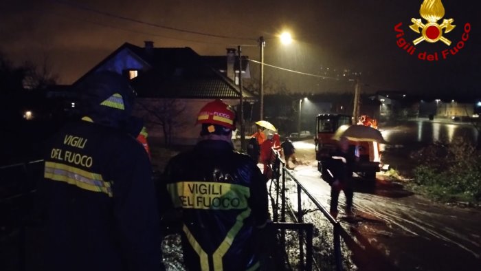 forte maltempo nella notte ancora danni in penisola sorrentina