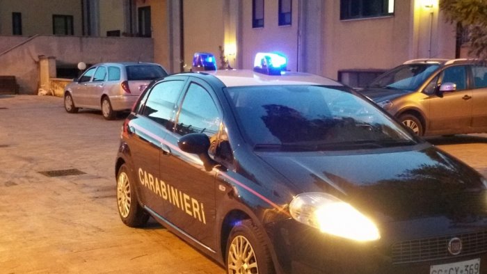 rapina spaccio di droga o e resistenza a pubblico ufficiale arrestato 37enne