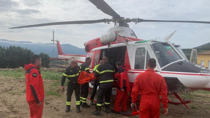 ritrovato il 74enne scomparso a montesarchio e caduto in un dirupo