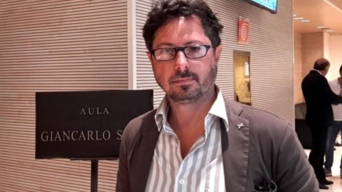 francesco emilio borrelli non escludo di candidarmi a sindaco di napoli