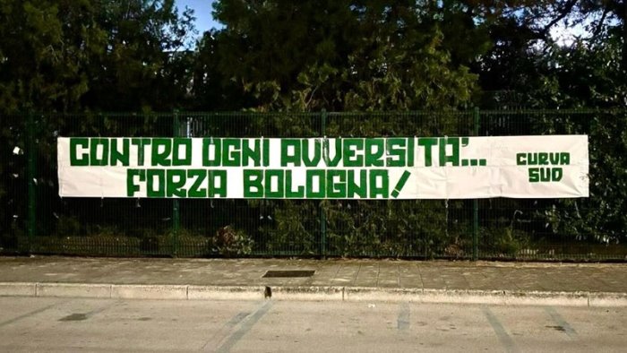 contro ogni avversita forza bologna lo striscione della curva sud avellino