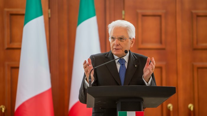 mattarella ha firmato legge di bilancio pronta per la discussione