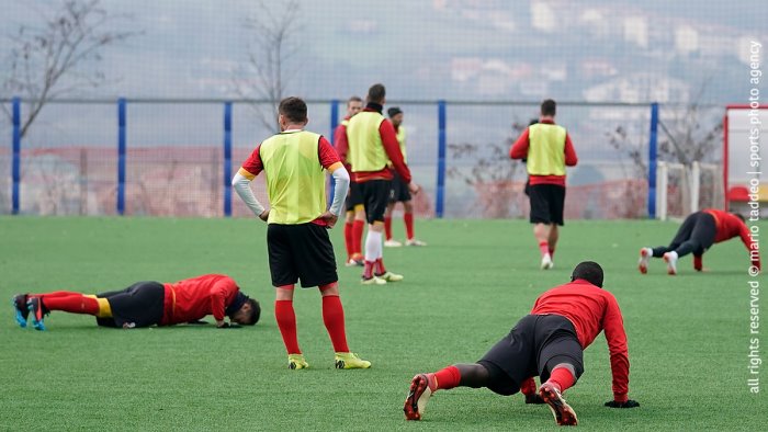 benevento seduta sdoppiata palestra all imbriani esercizi all avellola