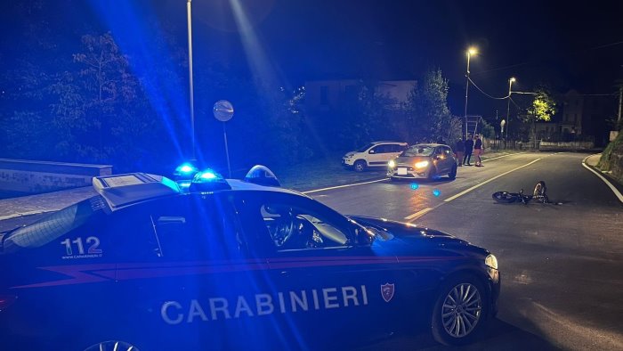 ciclista investito da un auto a mirabella eclano e in codice rosso al moscati