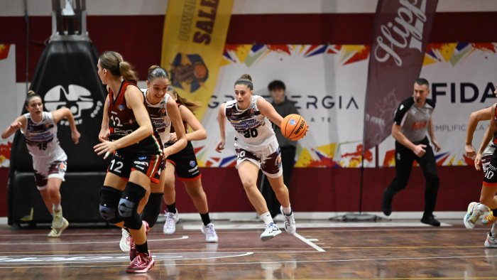 basket a2 scivolone per la salerno ponteggi fa festa san giovanni valdarno