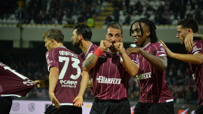 salernitana cesena 1 1 verde che gioia il gol sotto la sud siamo vivi