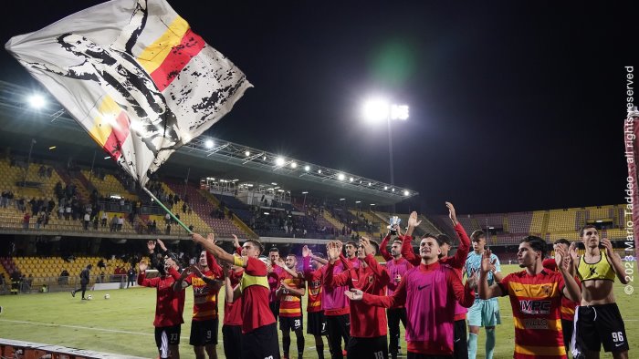 benevento calcio e citta le iniziative per un legame indissolubile