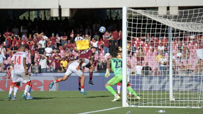 salernitana uomini contati in mediana per palermo le scelte di martusciello