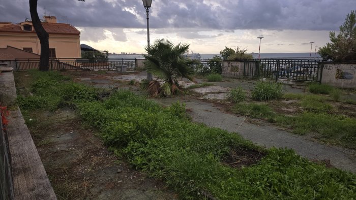 salerno pessolano bonifica e messa in sicurezza del belvedere di via croce