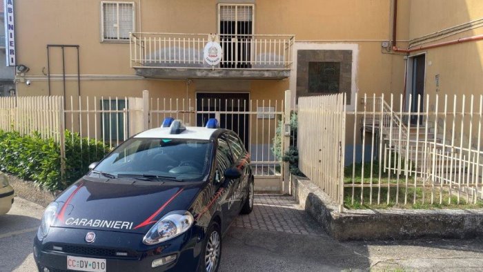 danneggiamento e invasione di terreni i carabinieri arrestano un 48enne