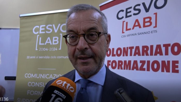 il procuratore capo aldo policastro saluta le associazioni del cesvolab