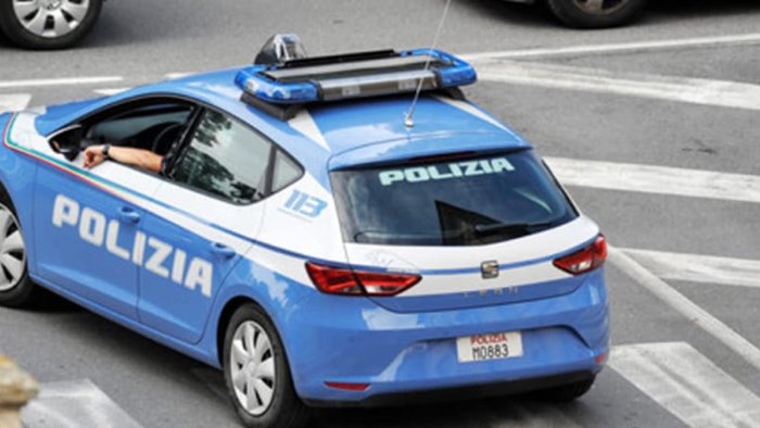 truffa anziano portandogli via denaro beccato dalla polizia