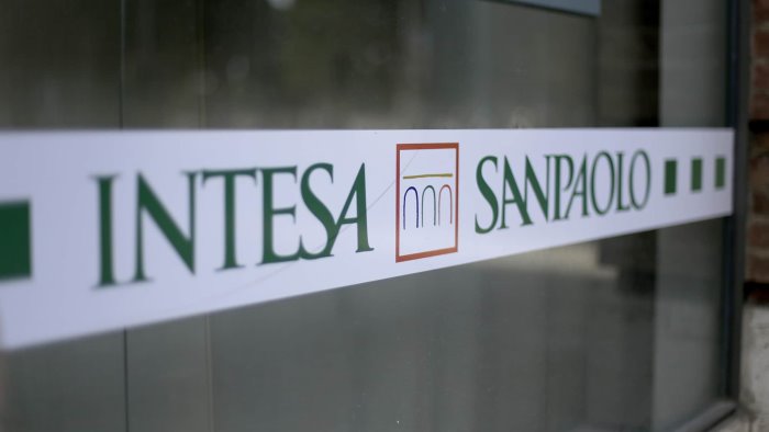 divisione insurance intesa sanpaolo gestira fondi sanitari fca