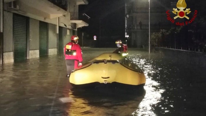 ancora maltempo in calabria 40 evacuati nel cosentino