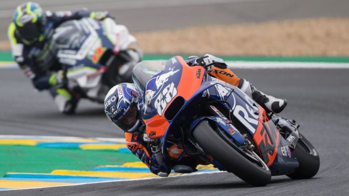 motomondiale oliveira vince a portimao su miller e morbidelli