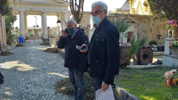 maltempo e danni a sarno sopralluogo del sindaco al cimitero