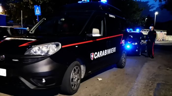 casalnuovo ucciso a coltellate un 19enne