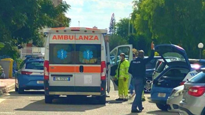 trapani partorisce in casa e getta neonato dalla finestra