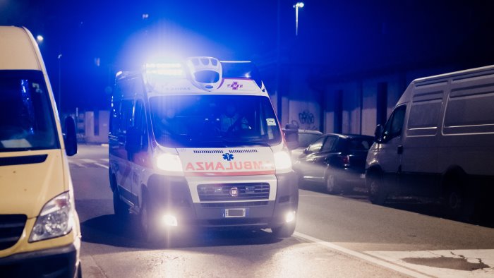 investite da un auto a montesarchio due ragazze in ospedale