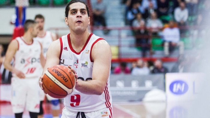 legnano basket sebastiano bianchi e tornato a casa