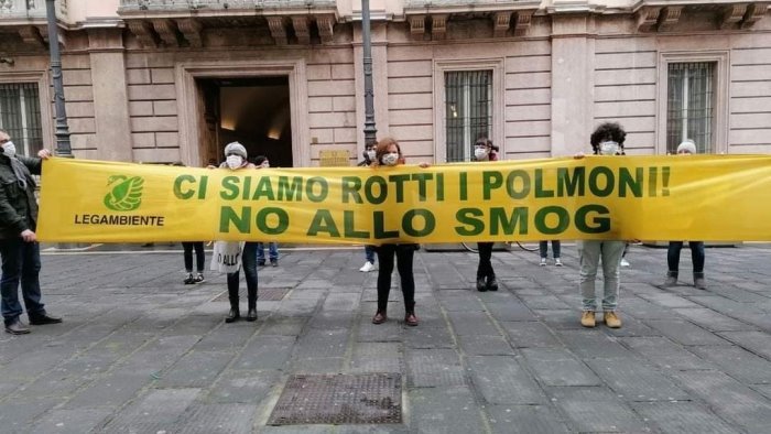 monitoraggio delle caldaie e blocco del traffico cosi combattiamo lo smog