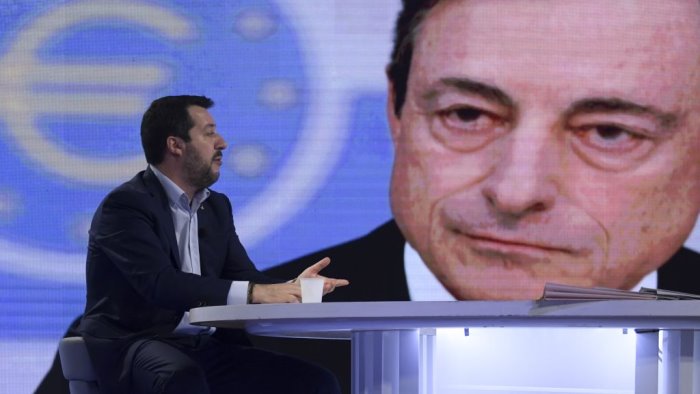 media salvini tallona draghi e strappa a meloni la leadership del cdx