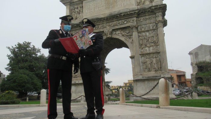 arma dei carabinieri ecco le foto e il video del calendario storico 2022