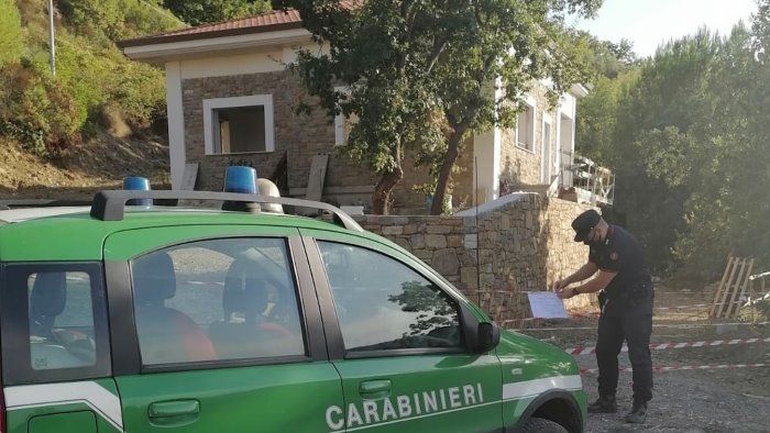 camerota controlli dei carabinieri per il contrasto agli abusi edilizi