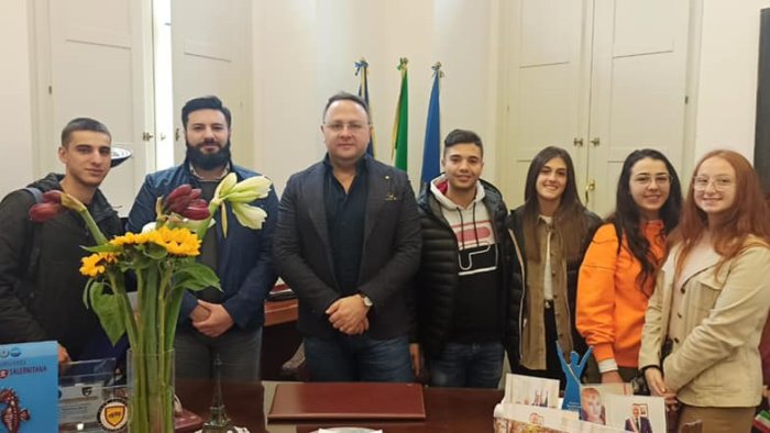 pellezzano viaggio premio a parma per sei studenti meritevoli