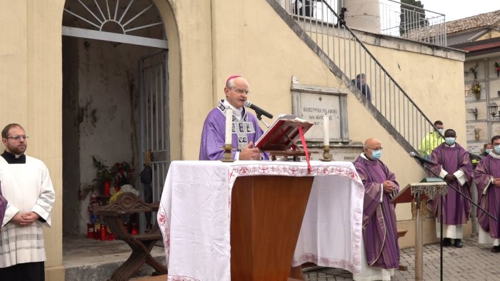 2 novembre aiello queste tombe ci ricordano quanto sia preziosa la vita