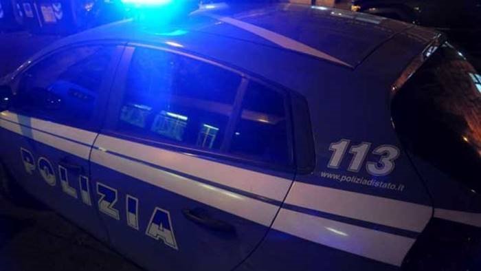 movida finisce nel sangue 21enne colpito da un proiettile all addome