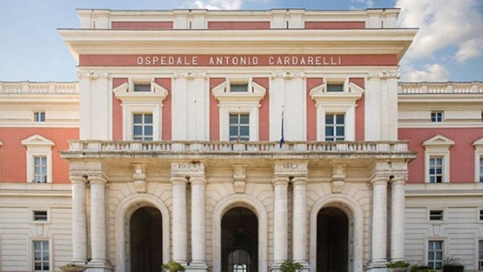 avellino accende la stufa e resta ustionata anna e grave al cardarelli