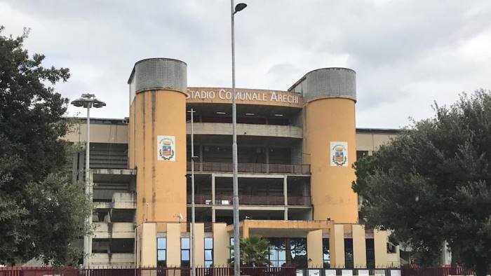 controlli allo stadio arechi lavoratori in nero e gravi carenze sanitarie