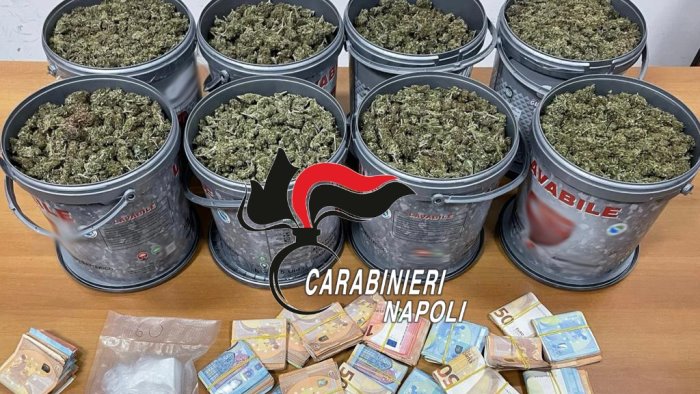 un pusher arrestato sequestrati migliaia di euro e droga a caivano