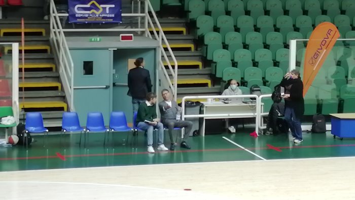 basket serie b virtus arechi vincente ad avellino del fes ko 65 75