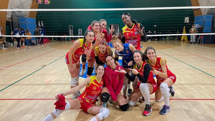 volley b2 l accademia concede il bis con la polisportiva talete