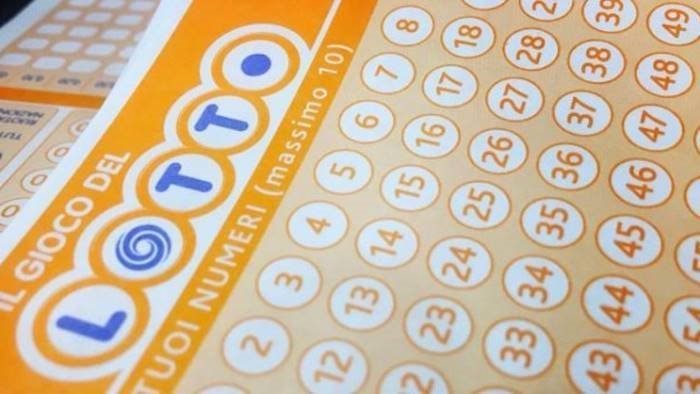 gioco del lotto campania fortunata doppio colpo a napoli