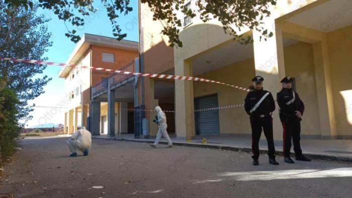 bimba giu dalla finestra della sua casa di fisciano nessuna lesione agli organi