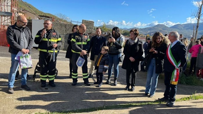 festa dell albero a sanza e pontecagnano nuove piante nelle citta