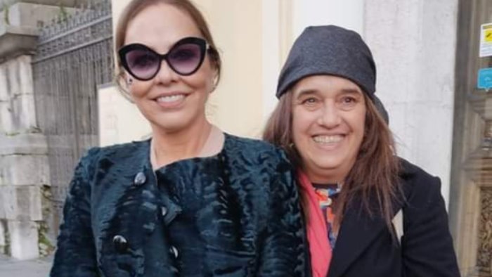 ornella muti in visita alla collegiata di solofra torno presto a trovarvi