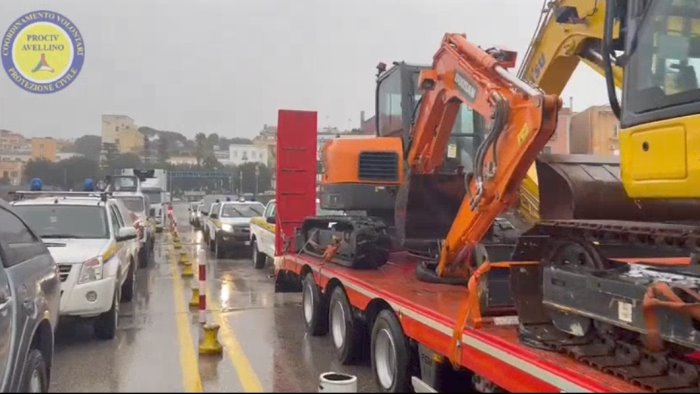 frana ischia soccorsi in arrivo anche da avellino si scava tra fango e macerie