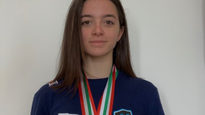 nuoto al trofeo nico sapio di genova bronzo per la scotto di carlo