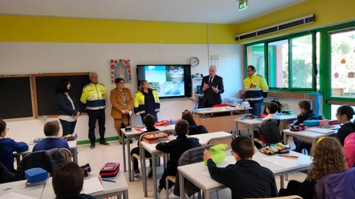 progetto scuola sicura gli studenti di baronissi a lezione di protezione civile