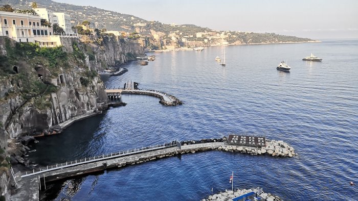 vie del mare ok dalla regione campania alle corse tra sorrento e napoli